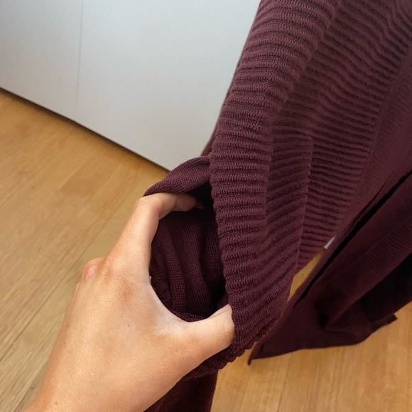 Lululemon Sit In Lotus Wrap II Maroon - Picture 5 of 6